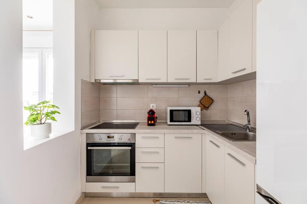 2 Bedroom Luxury Apartment Thessaloniki Buitenkant foto